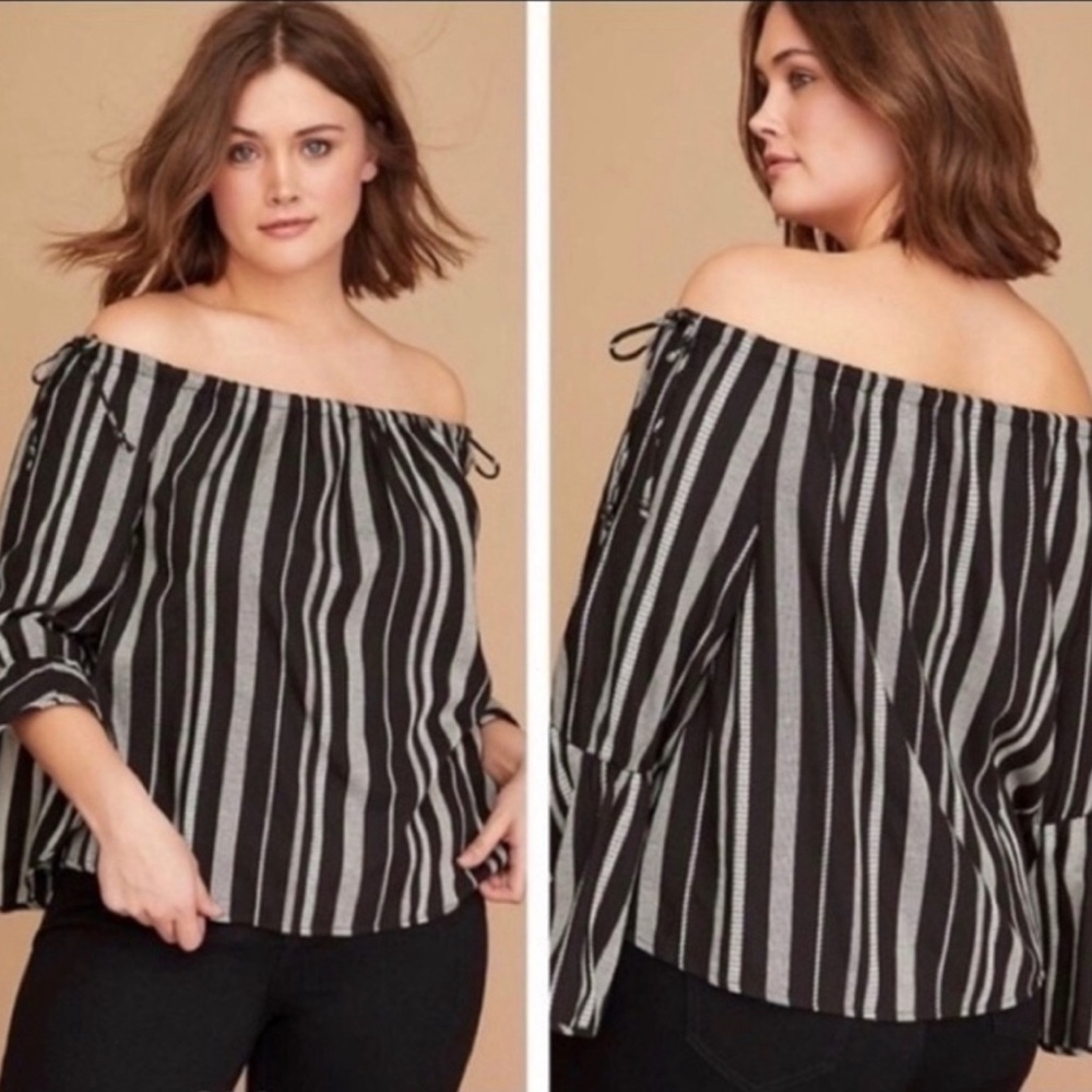Size 18/20 Lane Bryant black and white stripes